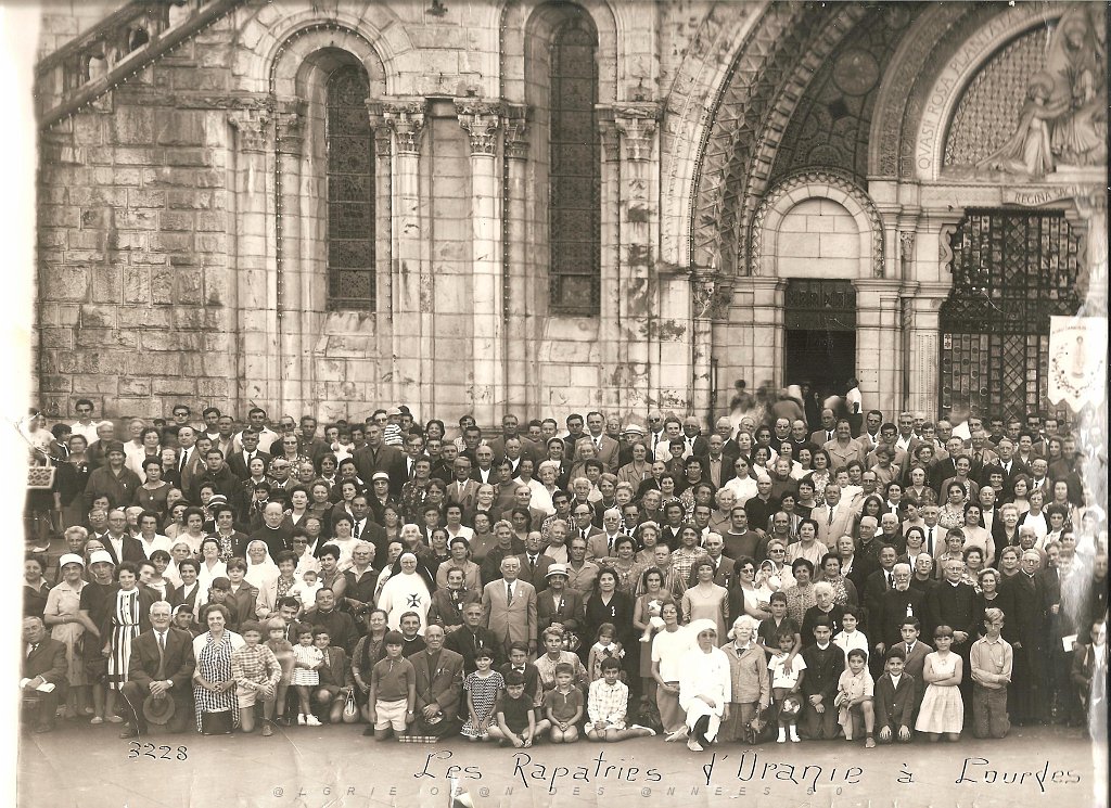 LOURDES 1967 PELERINAGE DES ORANAIS  (3).jpeg